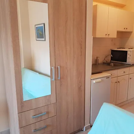 Aparthotel Nefeli Wind Club