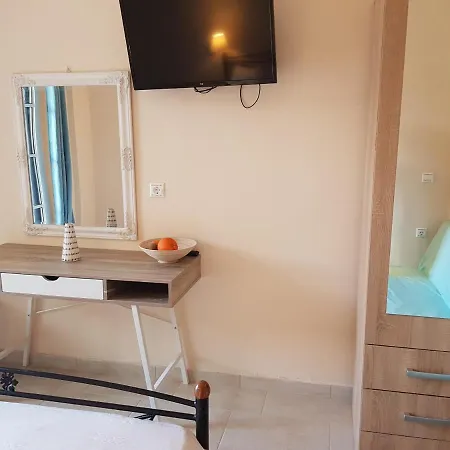 Nefeli Wind Club Апарт-отель 3*