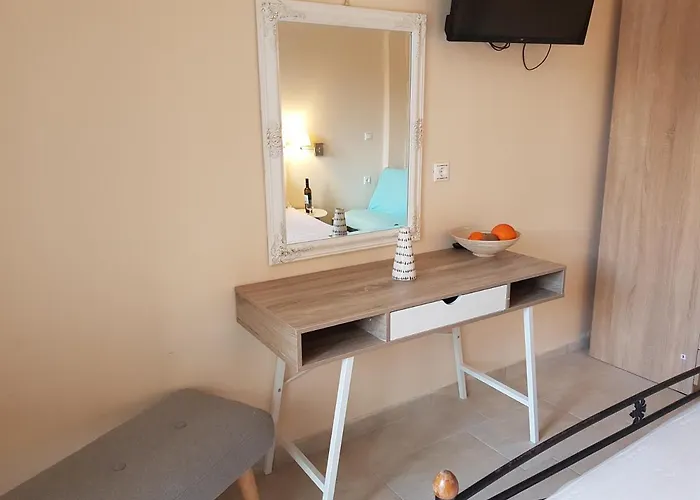 Aparthotel Nefeli Wind Club 3*